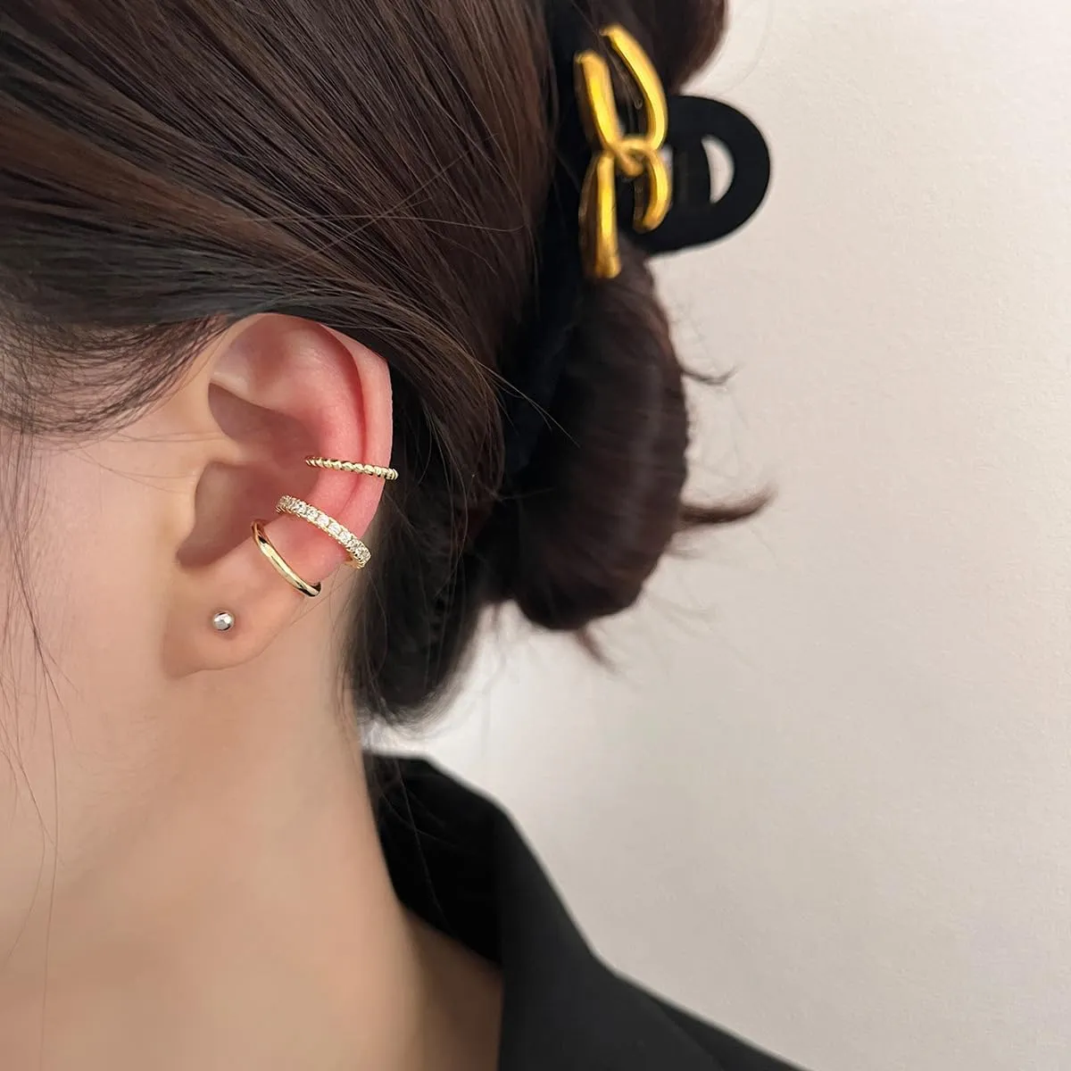 3PCS Crystal Ear Cuffs Minimalist Huggie Hoop Ear Cuff Sparkling Dainty Minimal Cartilage Non Piercing Layered Earrings Tiny Rhinestones Fake Earrings for Women