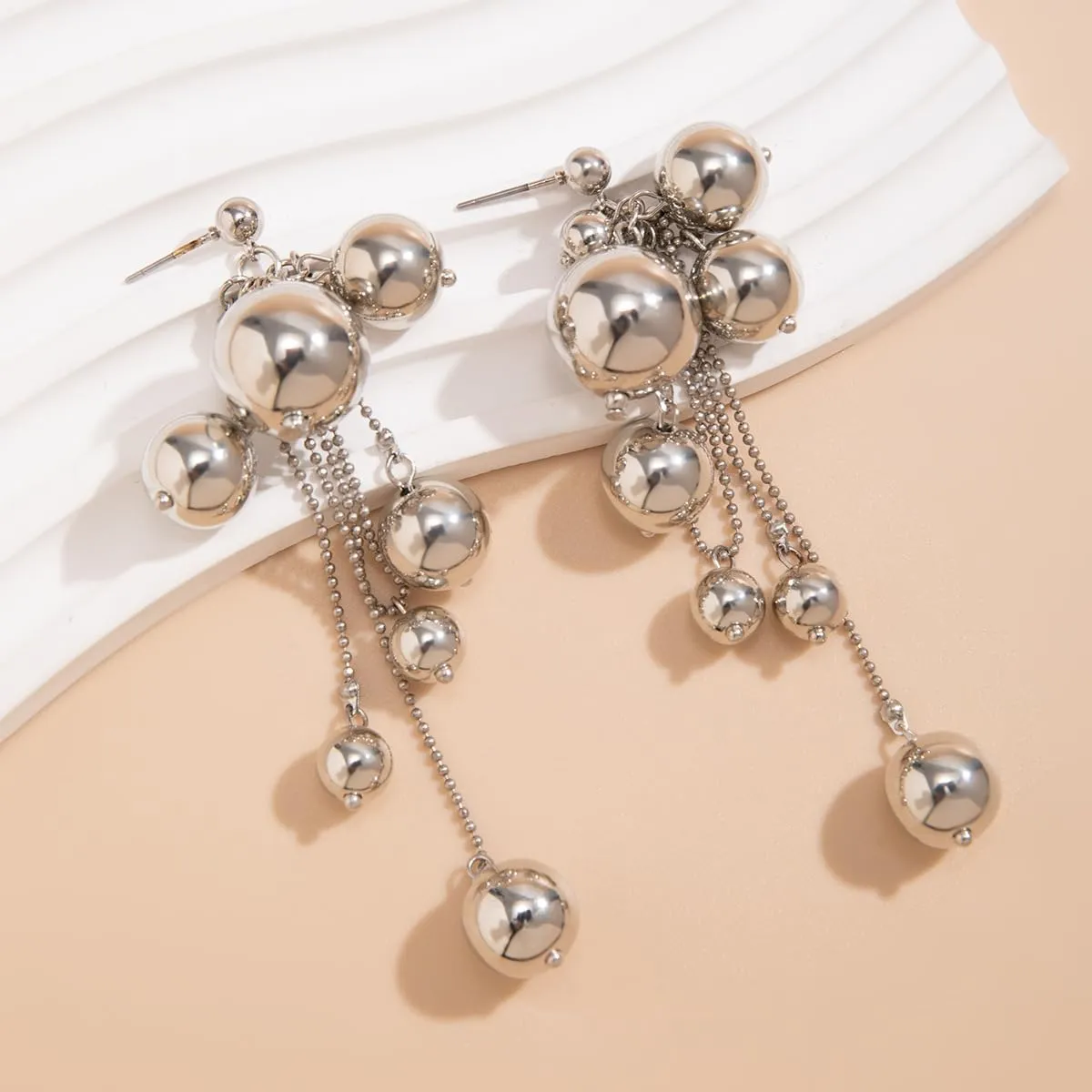 Chunky Gold Pearl Earrings for Women Long Chain Ball Earrings Pearl Dangle Earrings Fashion Jewelry