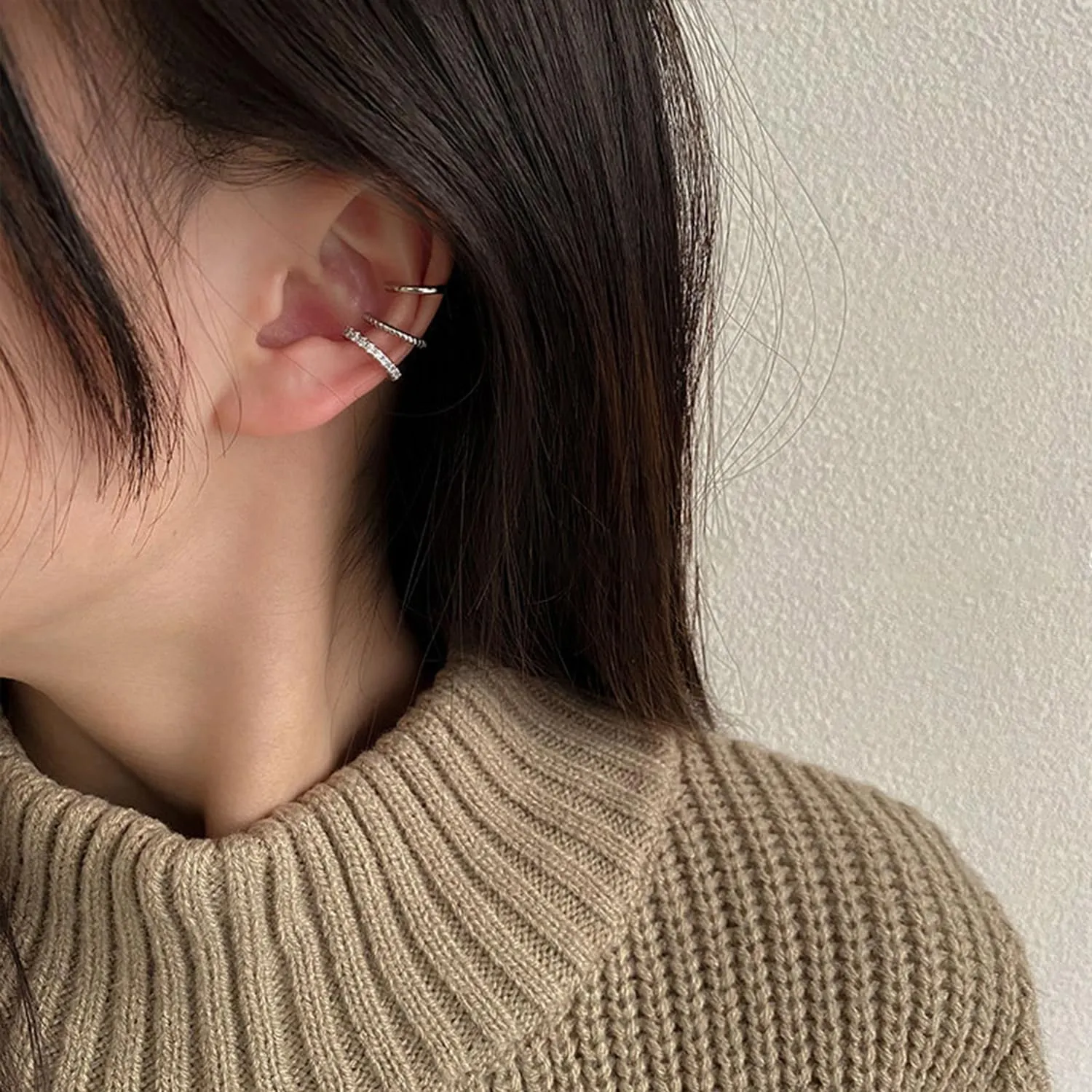 Ear Cuff Earrings Set for Women,Trendy Crystal Non Piercing Clip on Earrings Cartilage Cuff Earrings Fake Earrings Jewelry Christmas Gifts