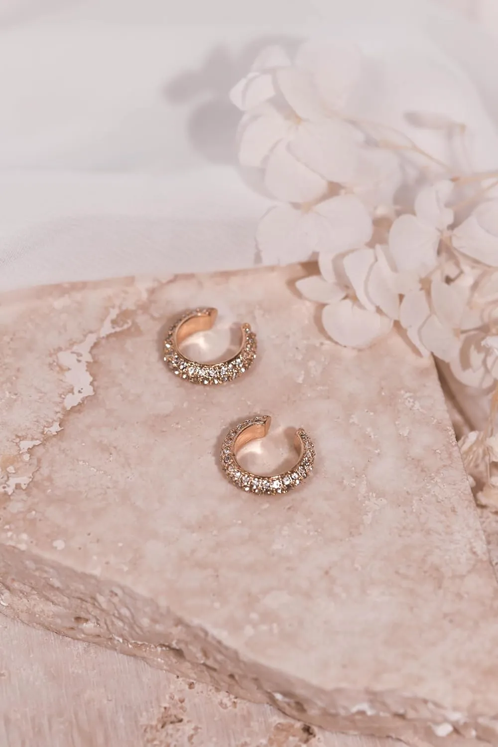 Ear Cuffs for Women Non Piercing, Conch Hoop Earrings, Cartilage Earring, Ear Cuff with Chain and without Chain