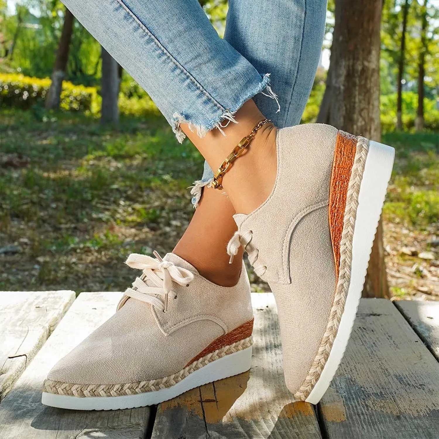 Running Sneakers Womens Comfortable Casual Middle Heels Shoes Lace-up Hinking Shoe Fashion Sports Shoes Solid Shoe