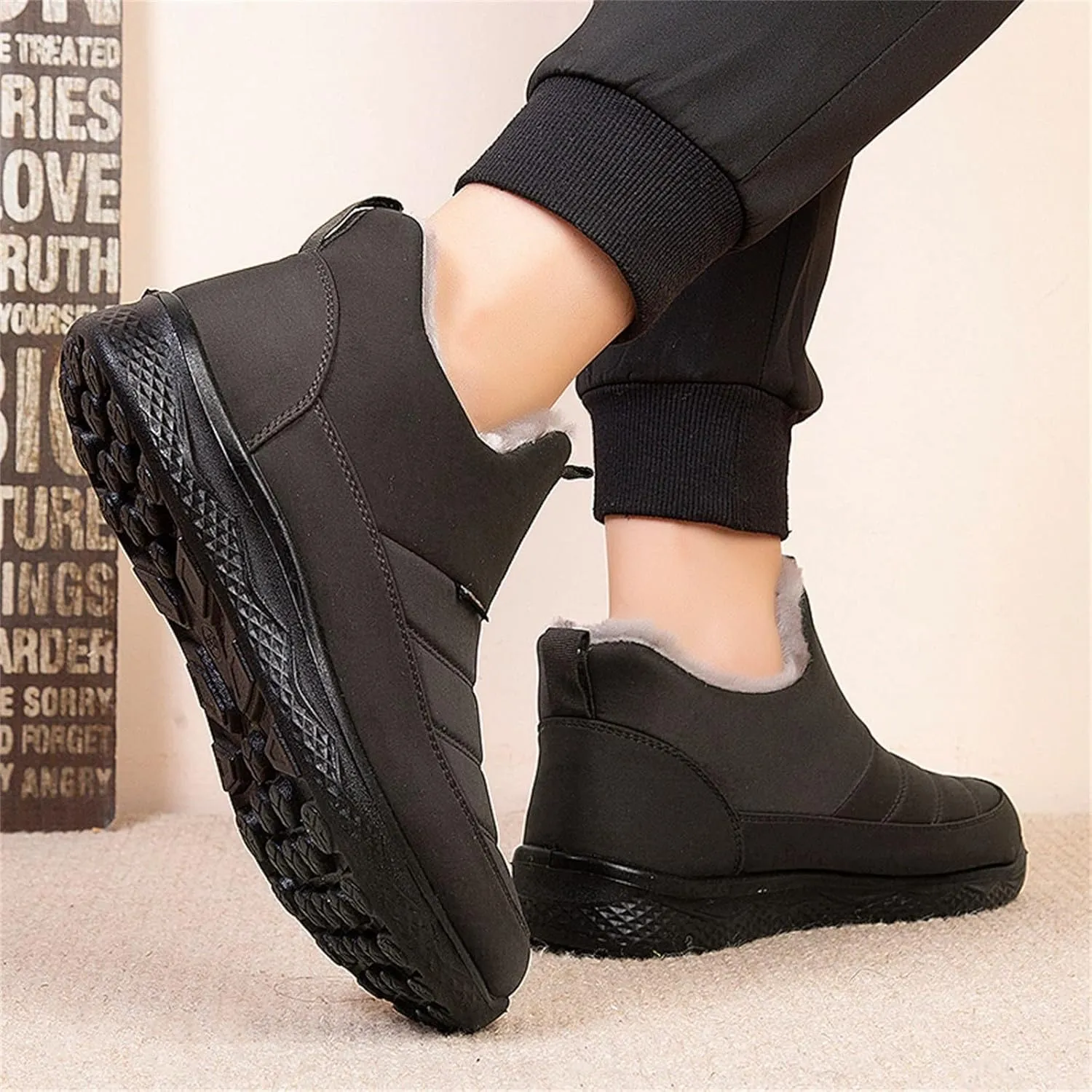 Winter Boots High top Flat bottomed Shoes Velvet Men's And Snow Water Warm Men's boots Hiking Boots Men Size 12, 8.5